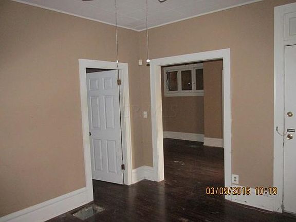 3rd image of 1666 Arlington Ave NE
