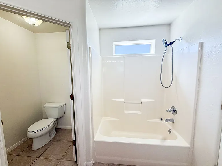 430 W Lake Louise Rd — Photo 11