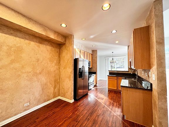 5th image of 2936 Kentshire Cir