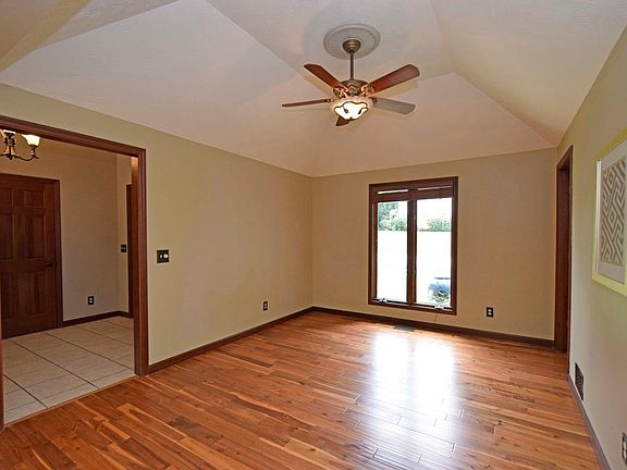 3rd image of 1776 Westchester Ct