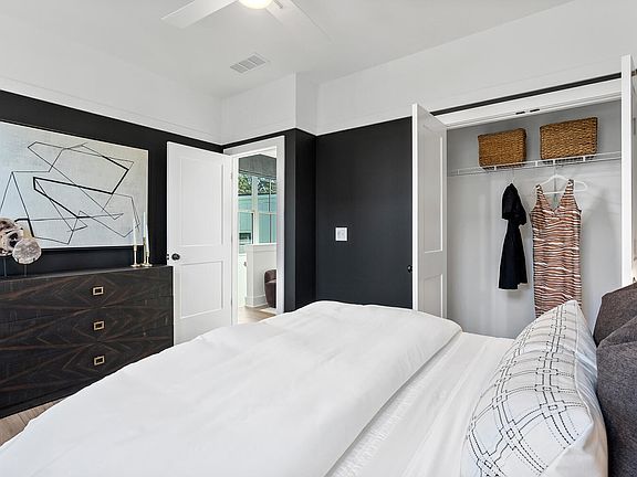 5th image of 667 Belletrace Cir Unit 127