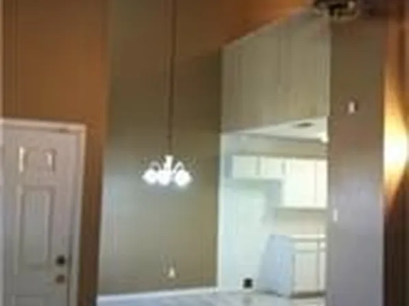 17010 Pastoria Dr, Houston, TX 77083