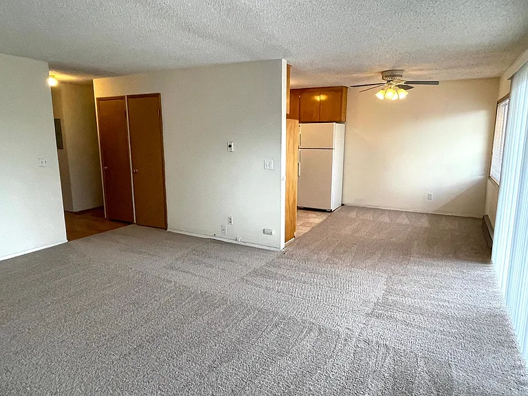 89 N Waverly Pl #E — Photo 14
