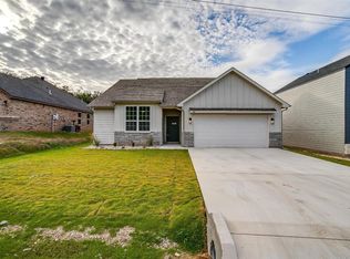5116 Stoneridge Dr, Granbury, TX 76048