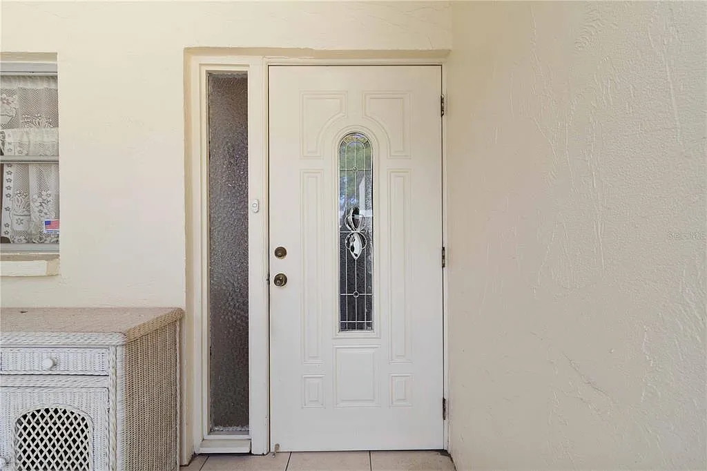 2 bed, 2.0 bath, 1405 sqft, $1,750 — Photo 4