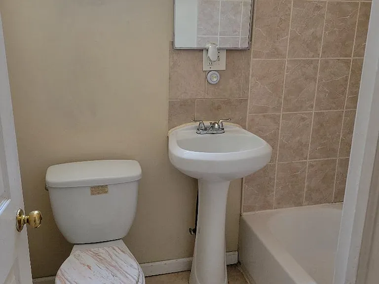 2829 N Broad St #4 — Photo 7