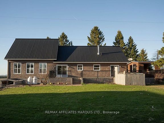 3rd image of 1850 Ridge Rd W