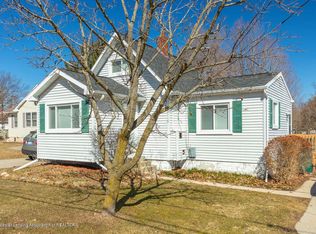 2119 Robinson Rd, Lansing, MI 48910