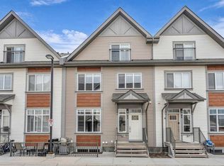 93 N Copperstone Cmn SE, Calgary, AB T2Z5E4