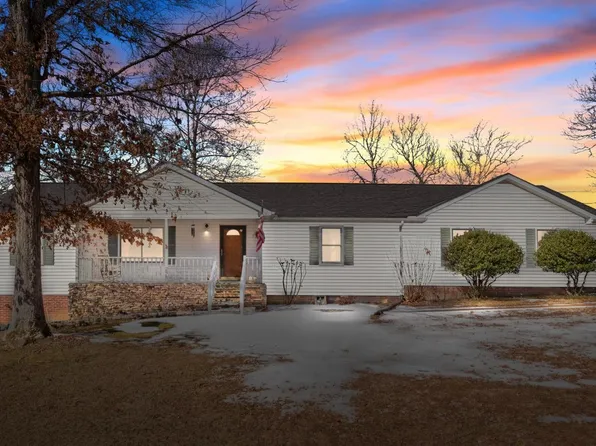 41 Golden Pond Cir, Holladay, TN 38341