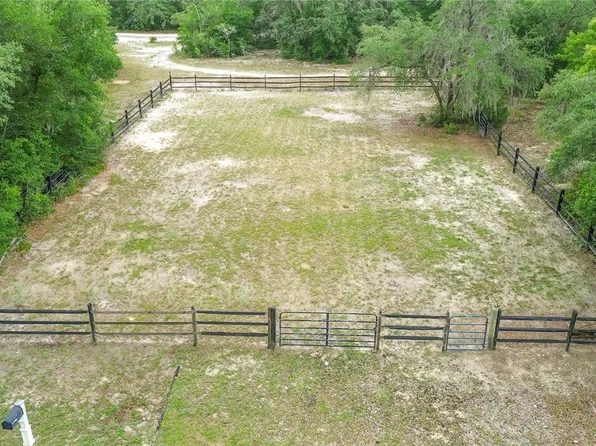 6507 N Iris Dr, Hernando, FL 34442