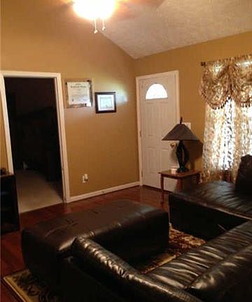 3rd image of 2543 Medford Campbell Blvd