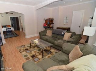 175 N Humphrey Ave, Oak Park, IL 60302