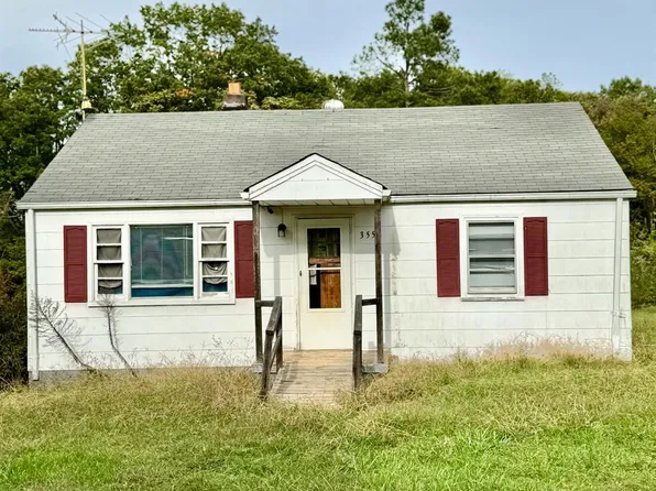3556 Brights Rd, Gretna, VA 24557
