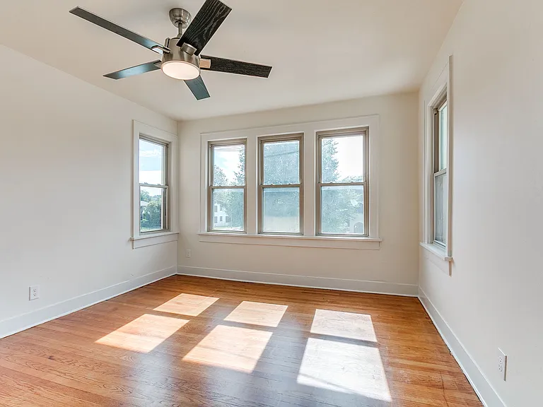 1805 N Gatewood Ave — Photo 12