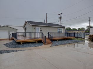 3906 24th St, Moline, IL 61265