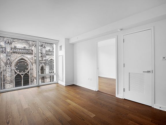 3rd image of 400 W 113th St APT 1515