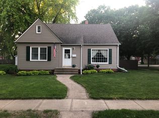 1002 4th St SW, Willmar, MN 56201