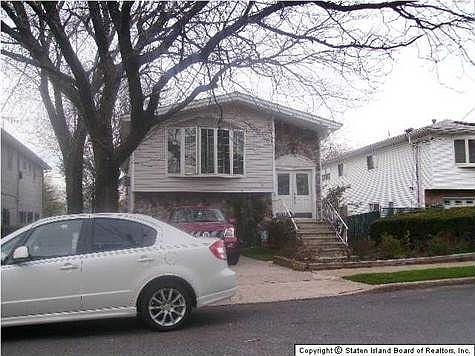 5th image of 31 Motley Ave