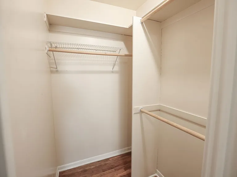 4916 California St — Photo 5