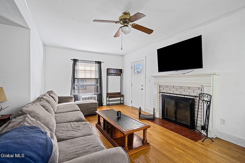 5th image of 814 Rankin Avenue