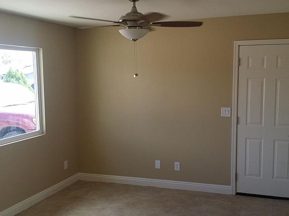 3rd image of 648 N 69th Dr