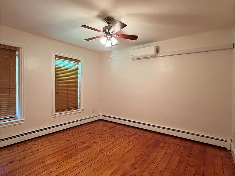828 W Gordon St — Photo 16