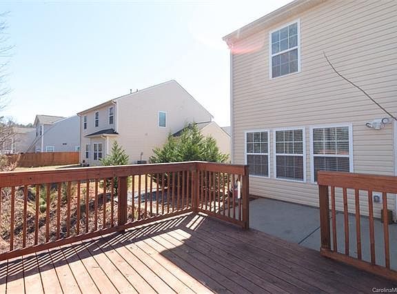 4th image of 2112 Lake Vista Dr