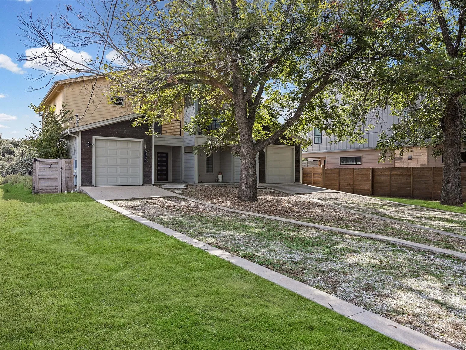 4 bed, 3.0 bath, 2101 sqft, $3,200 — Photo 2