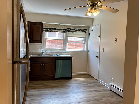 3rd image of 4647 Church St