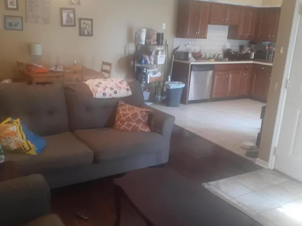 414 Darby Creek Rd APT B, Lexington, KY 40509