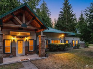 2954 S East Camano Dr, Camano Island, WA 98282