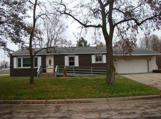144 Fairview Ln, Nekoosa, WI 54457