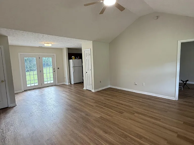 753 Roebling Rd — Photo 2