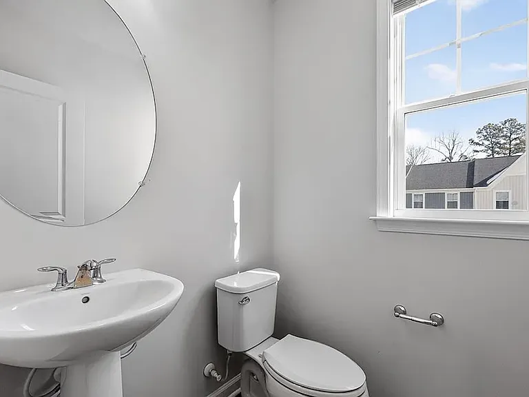 633 Eking Green Dr — Photo 5