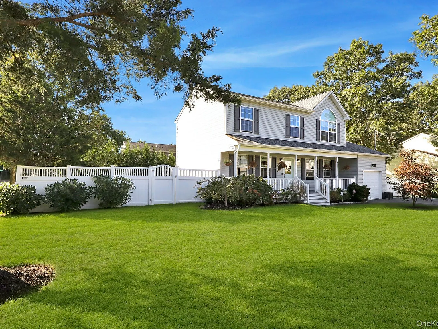 4 bed, 2.5 bath, 1713 sqft, $5,300 — Photo 3