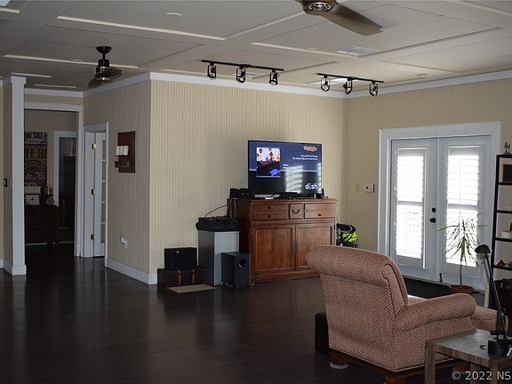 5th image of 350 Kirkland Dr