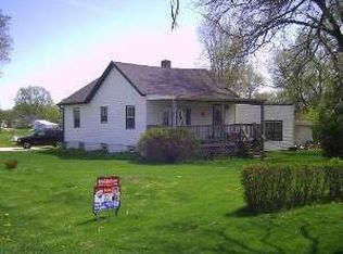 902 S Pine St, New Lenox, IL 60451