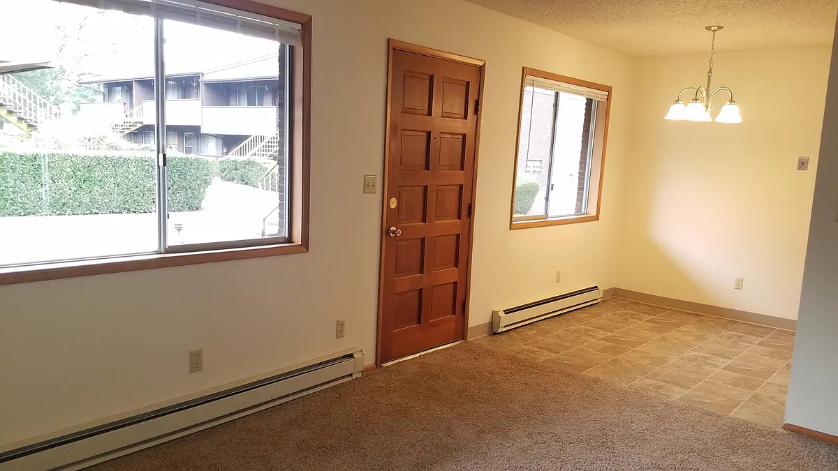 Overlooking private courtyard. - 1321 X St #B2