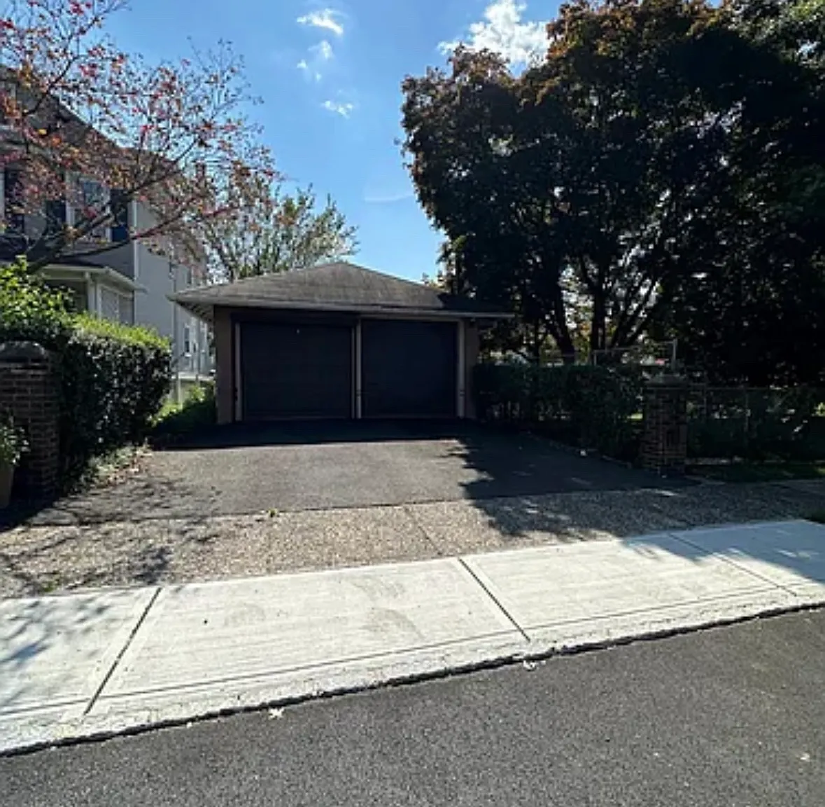 4 bed, 1700 sqft, $3,500 — Photo 2