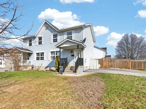 907 Warburton Cres, Kingston, ON K7M 8L3