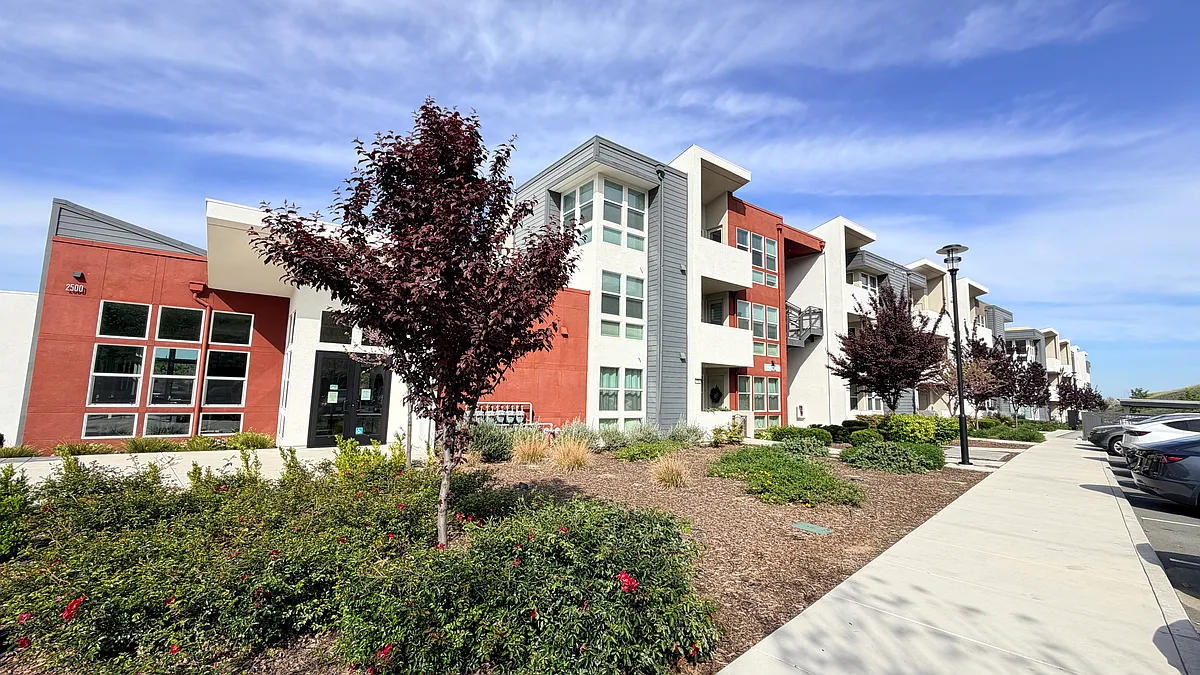 Building Photo - 2500 Wildflower Sta #2500