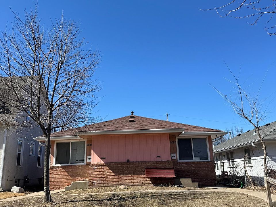 1st image of 3653 Dupont Ave N