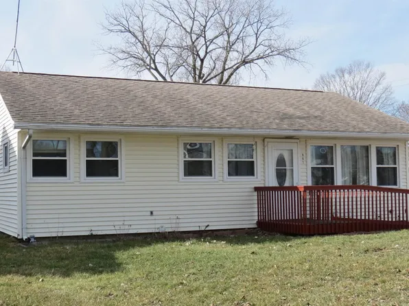 907 Kathey Dr, Maquoketa, IA 52060