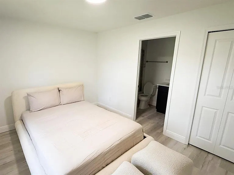 2201 Conway Dr #201 — Photo 10