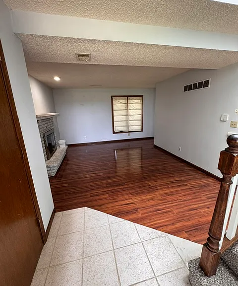 2502 SW 30th St — Photo 10