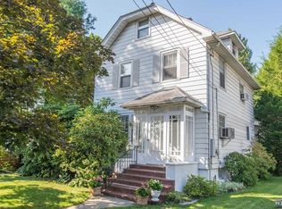 160 Raymond St, Hasbrouck Heights, NJ 07604
