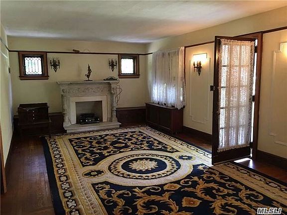 2nd image of 28 Margaret St