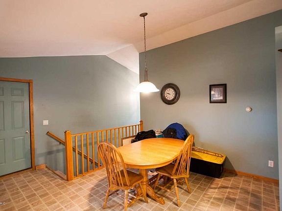 4th image of 4560 Heald St