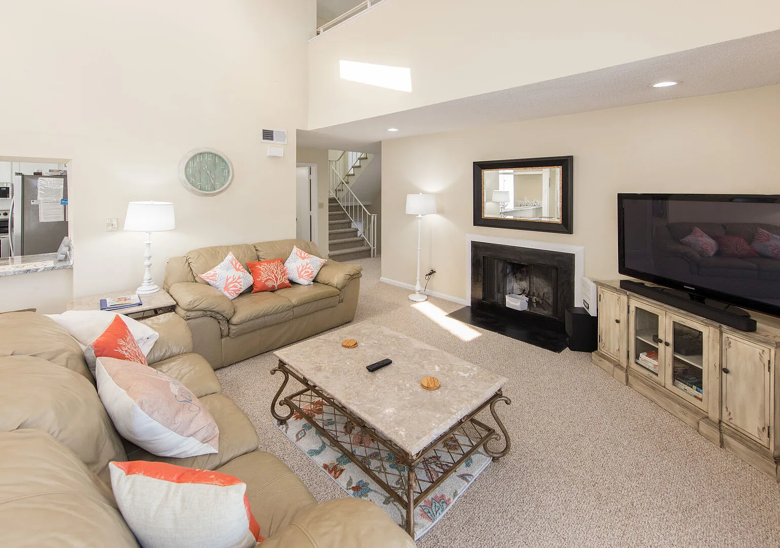 4 bed, 2409 sqft, $3,200 — Photo 3